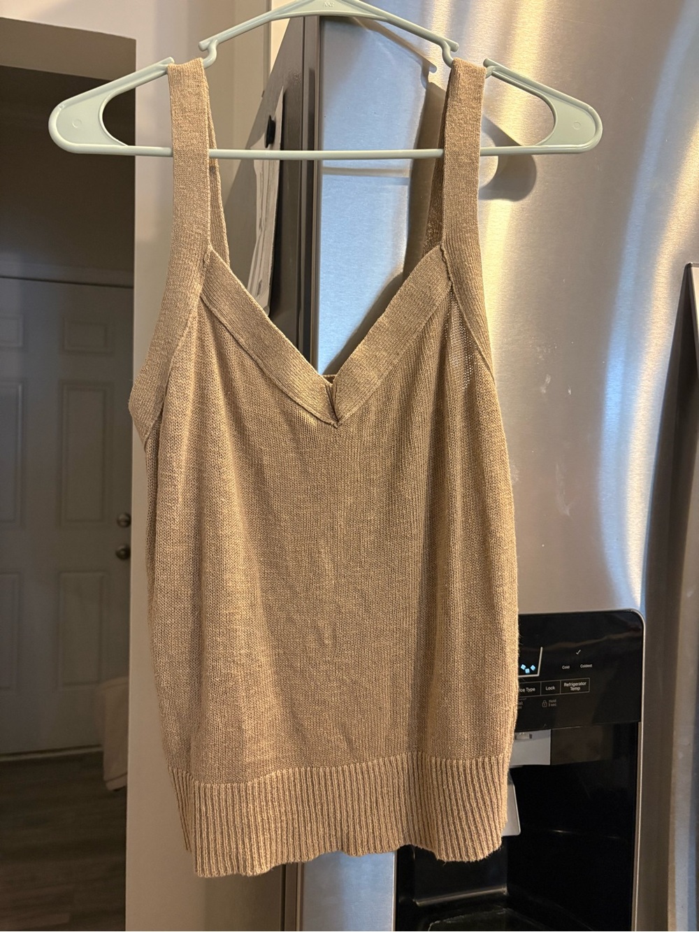 Banana Republic Knit V-Neck Tank - Tan